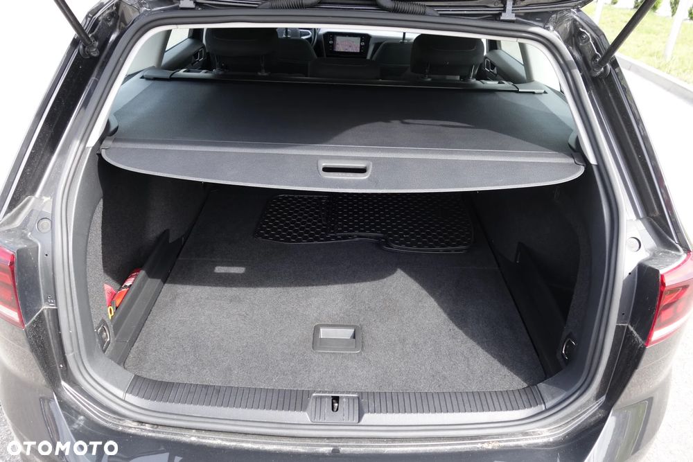 Volkswagen Passat 2.0 TDI EVO Business DSG - 13