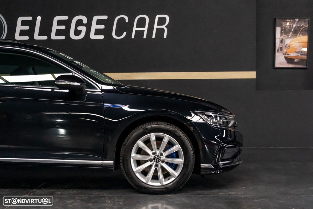 VW Passat Variant - 7