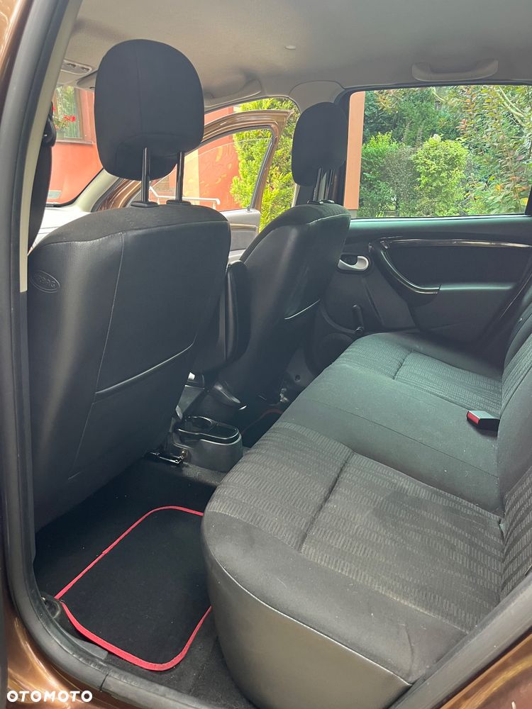 Dacia Duster 1.6 16V 4x2 Laureate - 13