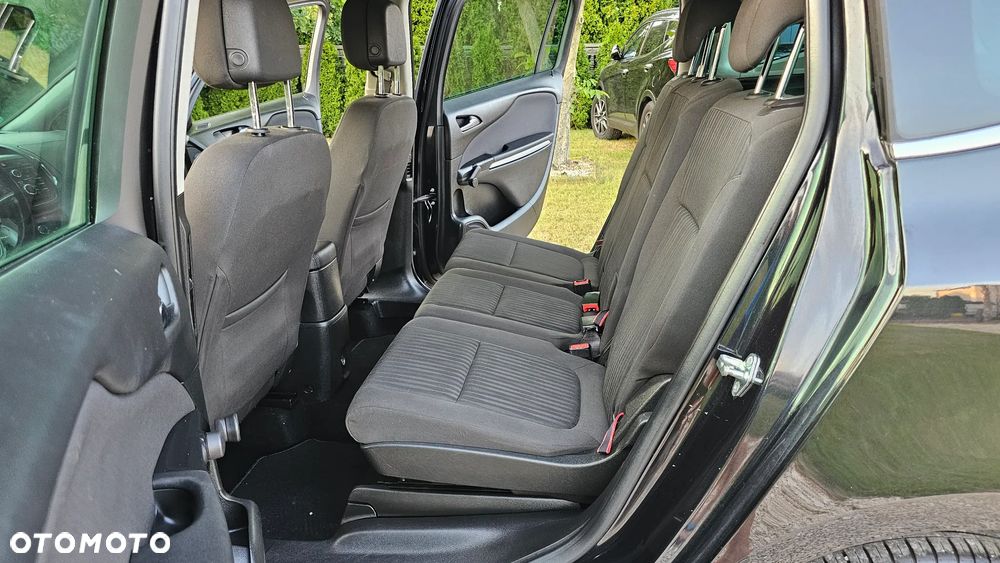 Opel Zafira - 9