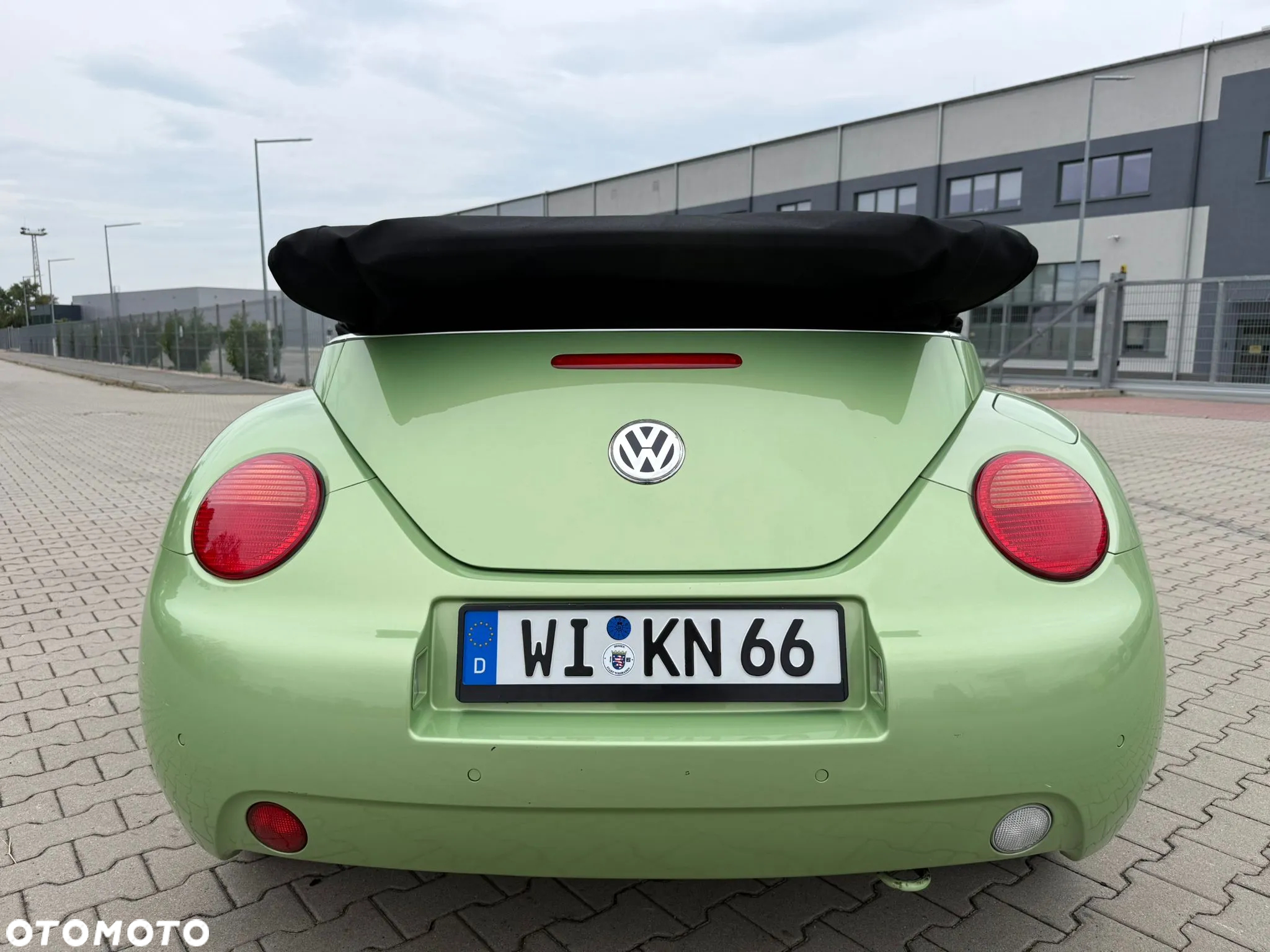 Volkswagen New Beetle Cabriolet 2.0 United - 21