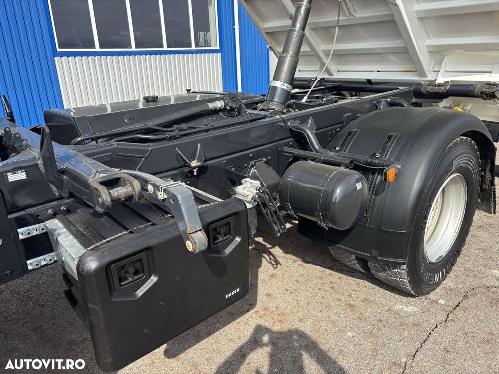 MAN TGM 18.250, Palfinger PK 13.501, an 2020, 16.000 km, bascula Meiller trilateral - 16