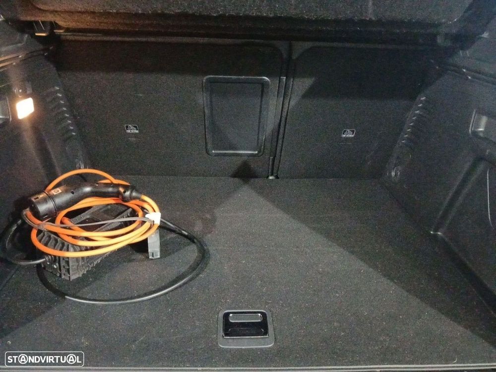 Peugeot 3008 1.6 Hybrid Allure Pack e-EAT8 - 43