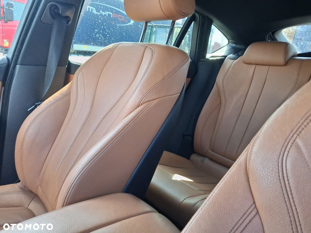 BMW X6 xDrive30d - 11