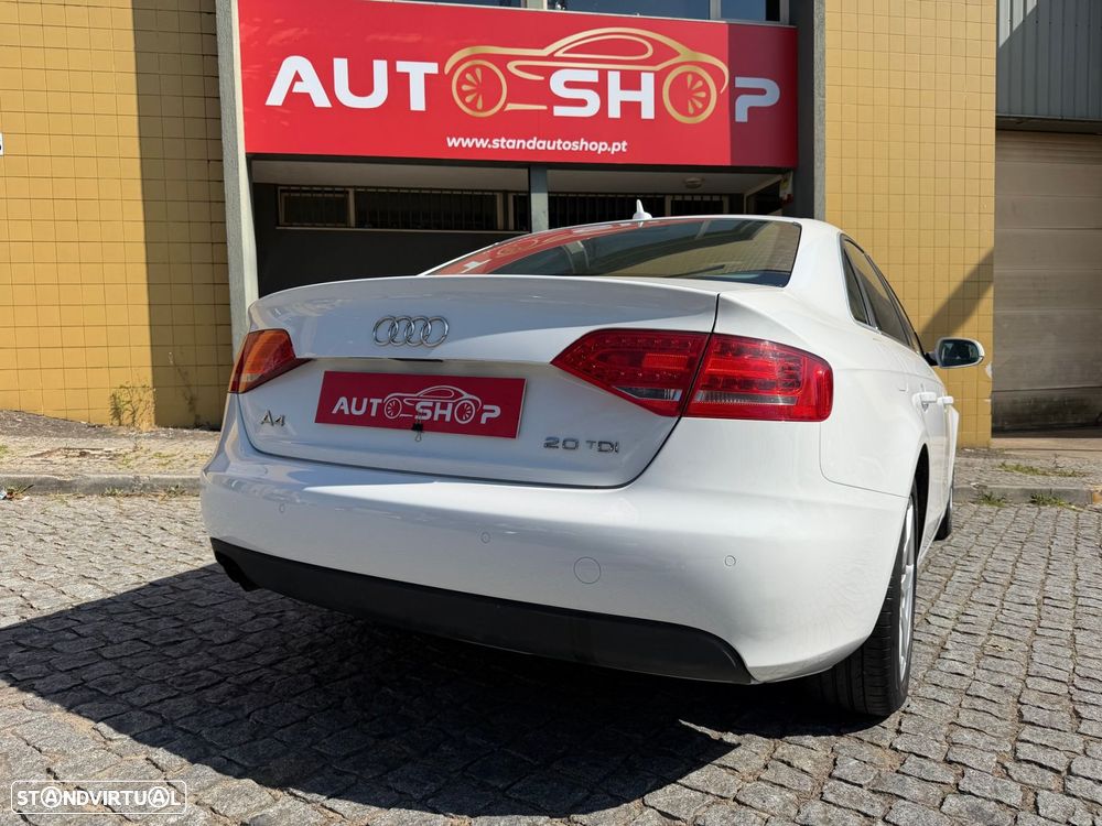 Audi A4 2.0 TDI Advance - 10