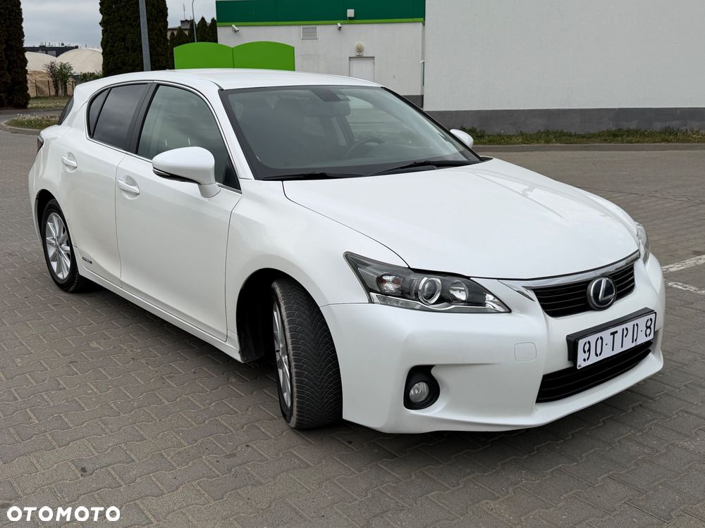 Lexus CT 200h Prestige - 3