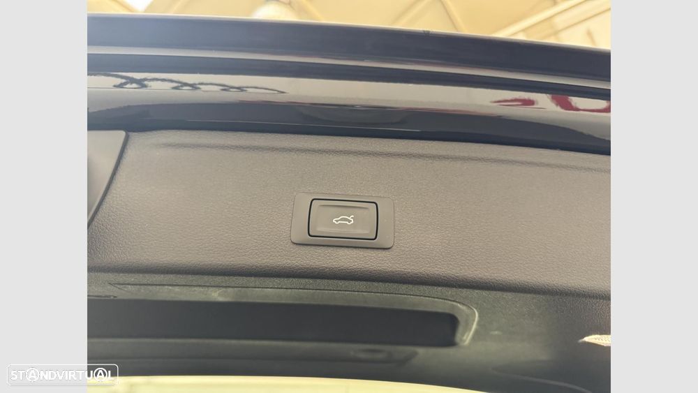 Audi A4 Avant 30 TDI Advanced S tronic - 19