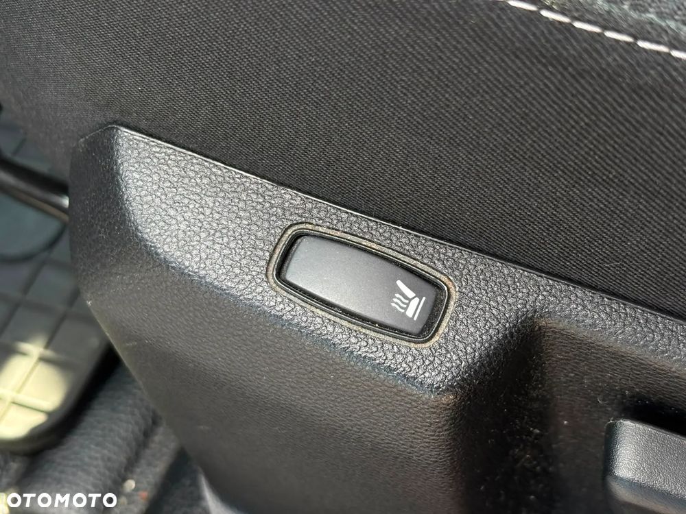 Dacia Duster 1.6 SCe Comfort - 9