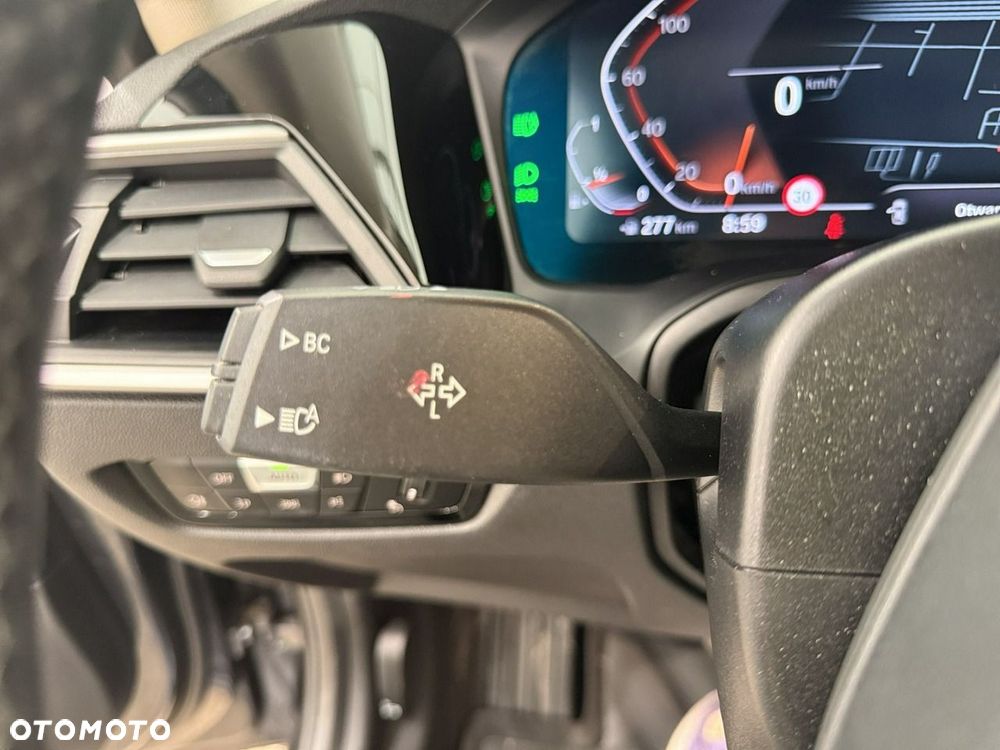 BMW Seria 3 - 26