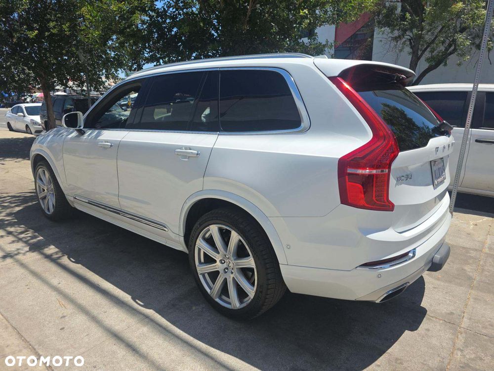 Volvo XC 90 - 4
