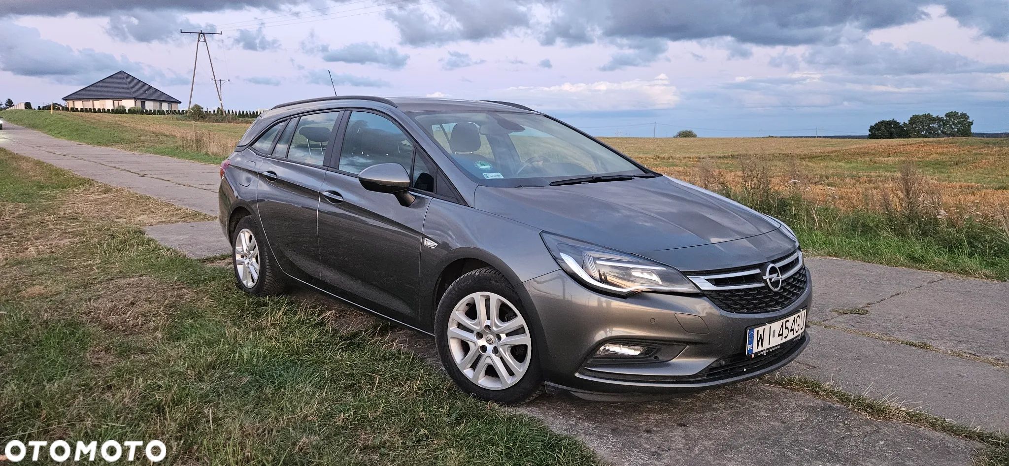 Opel Astra IV 1.6 CDTI Enjoy - 1
