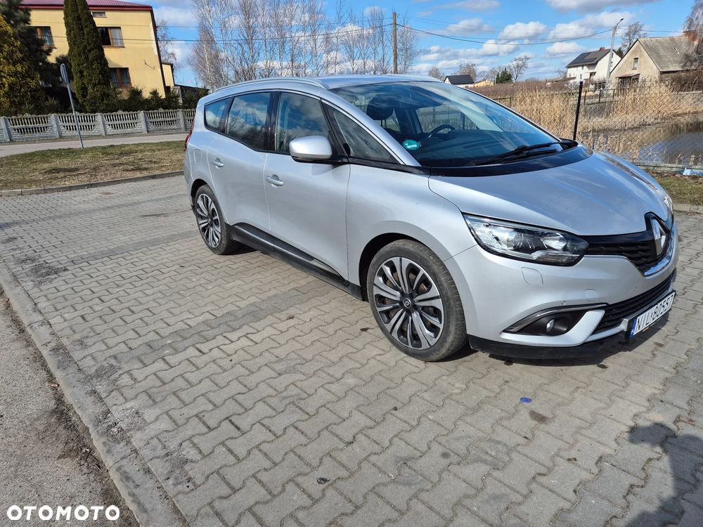 Renault Grand Scenic - 1
