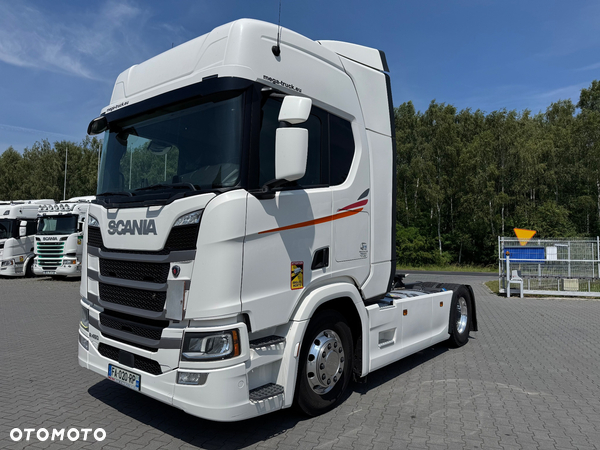 Scania R450 ŁADNA I BOGATA 6 PODUSZEK OPONY-90%
