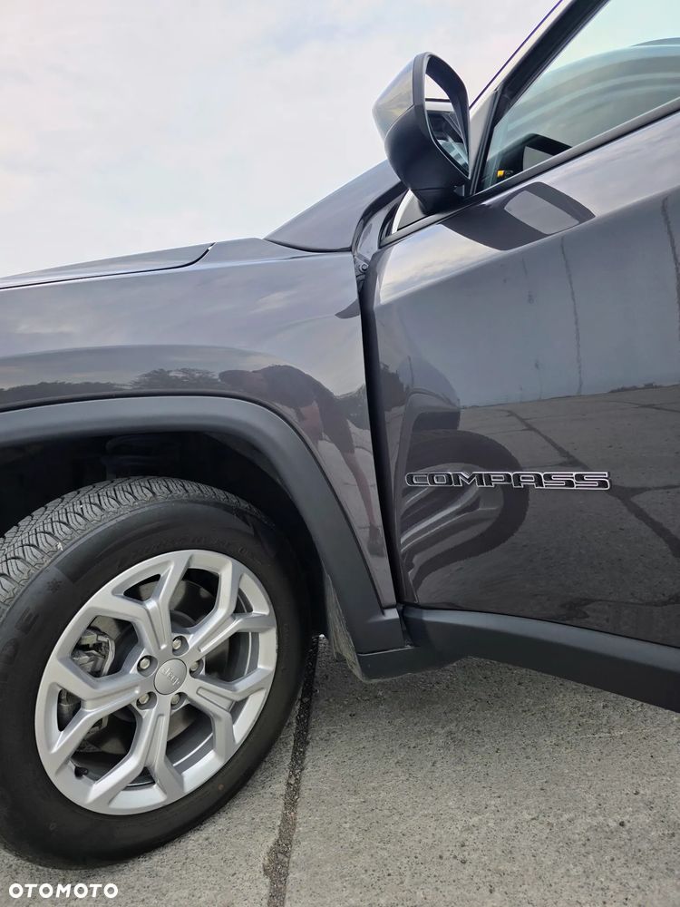 Jeep Compass - 8