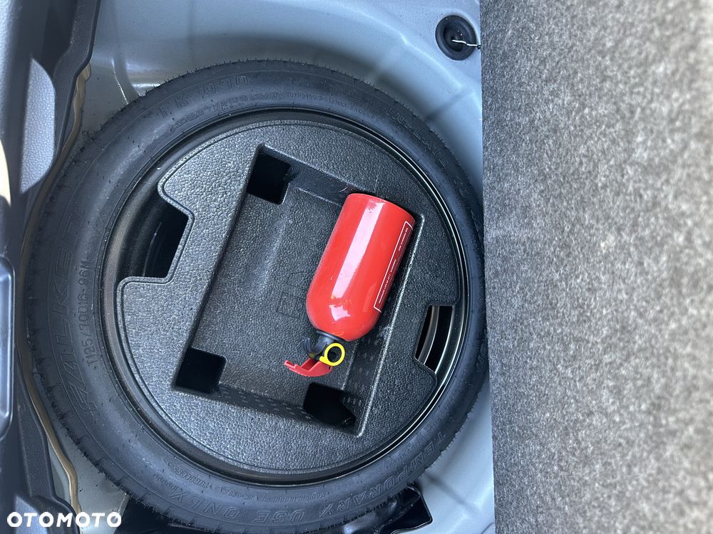 Toyota Yaris 1.5 Selection Style - 32