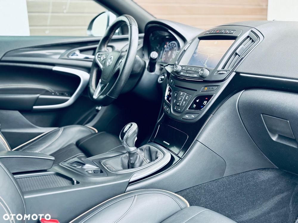 Opel Insignia - 15