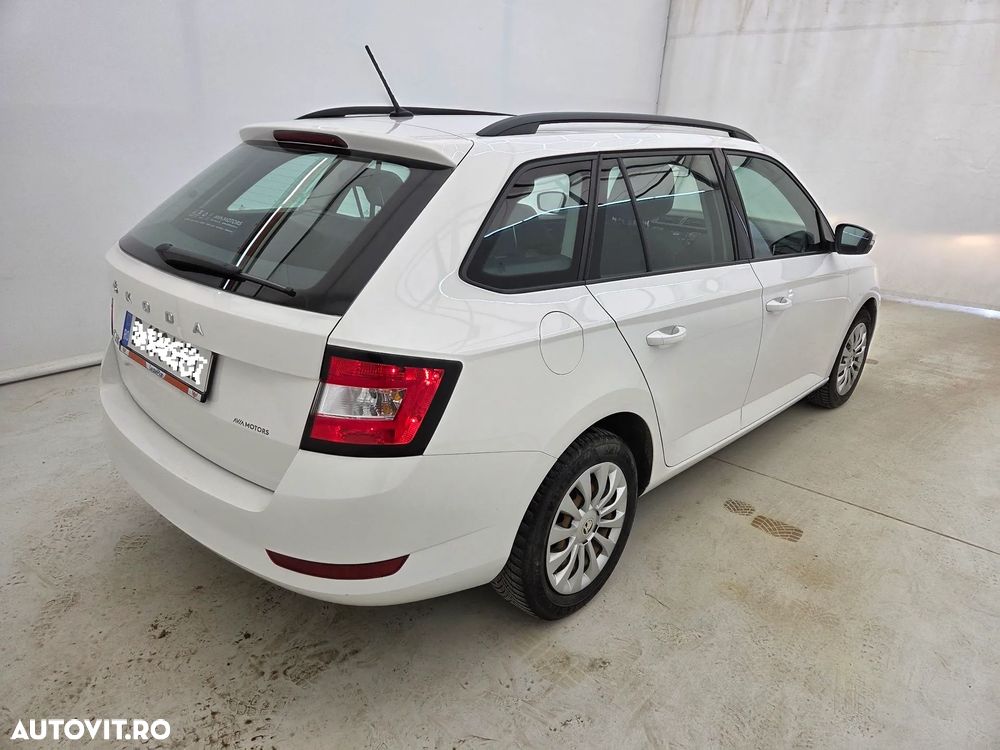 Skoda Fabia 1.0 TSI Ambition - 4