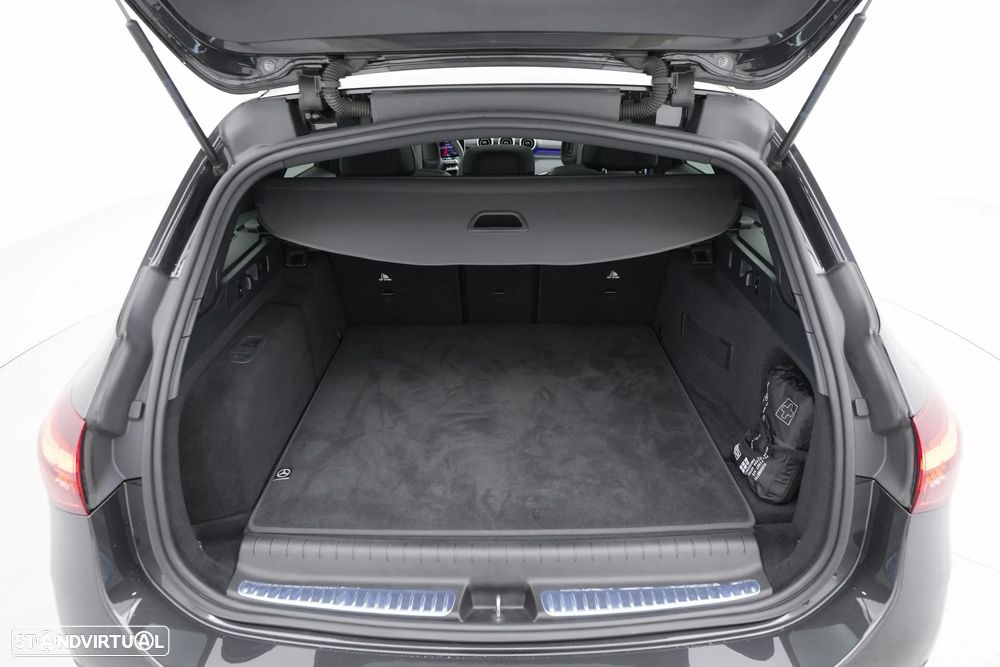 Mercedes-Benz C 300 de AMG Line - 35