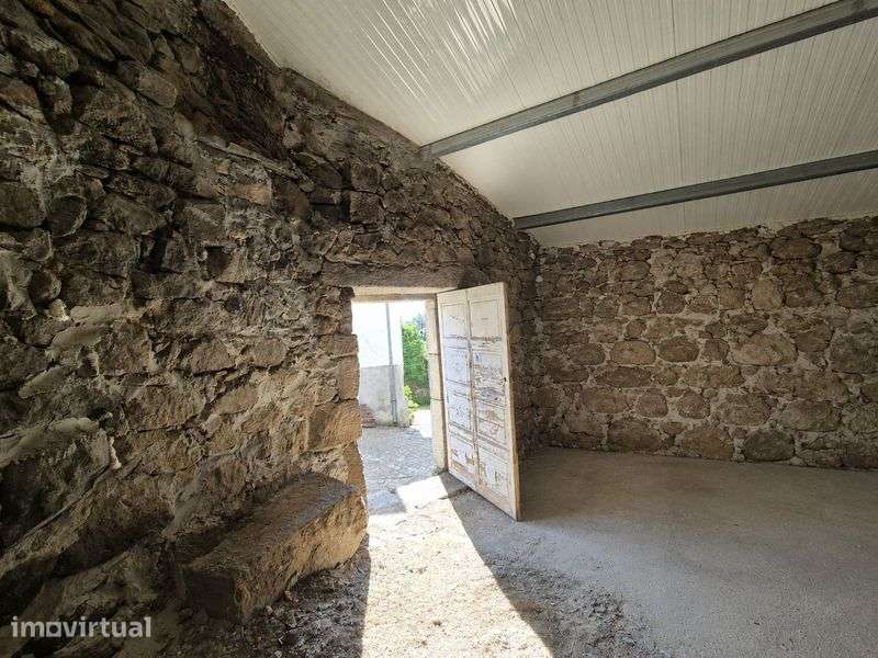 Casa de Arrumos com 40m2 de area coberta - Grande imagem: 2/3
