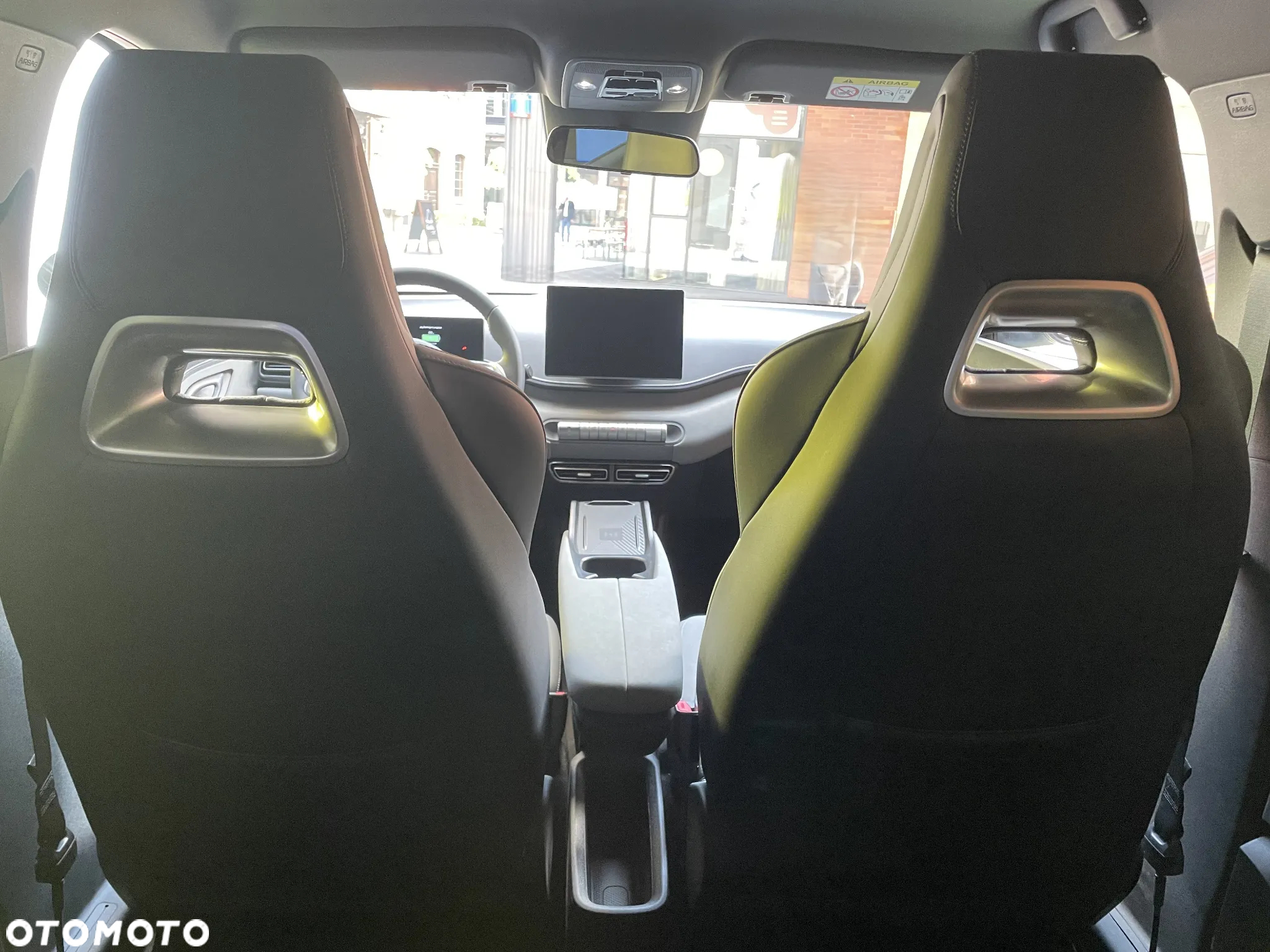 BYD Dolphin - 8