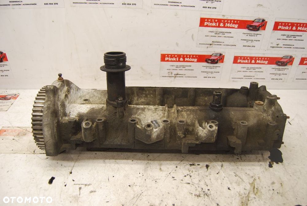 POKRYWA ZAWORÓW WAŁKI 504167975 IVECO 2.3 JTD - 8