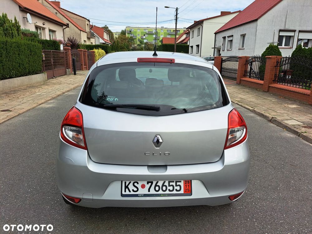 Renault Clio - 6