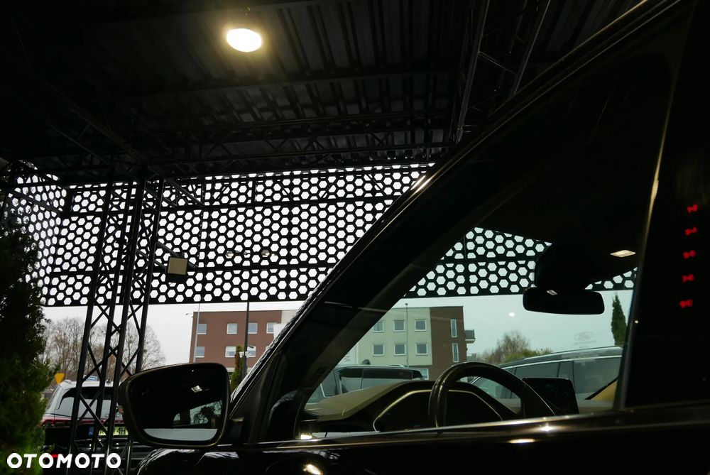 Ford Escape 2.0 EcoBoost AWD Titanium - 32