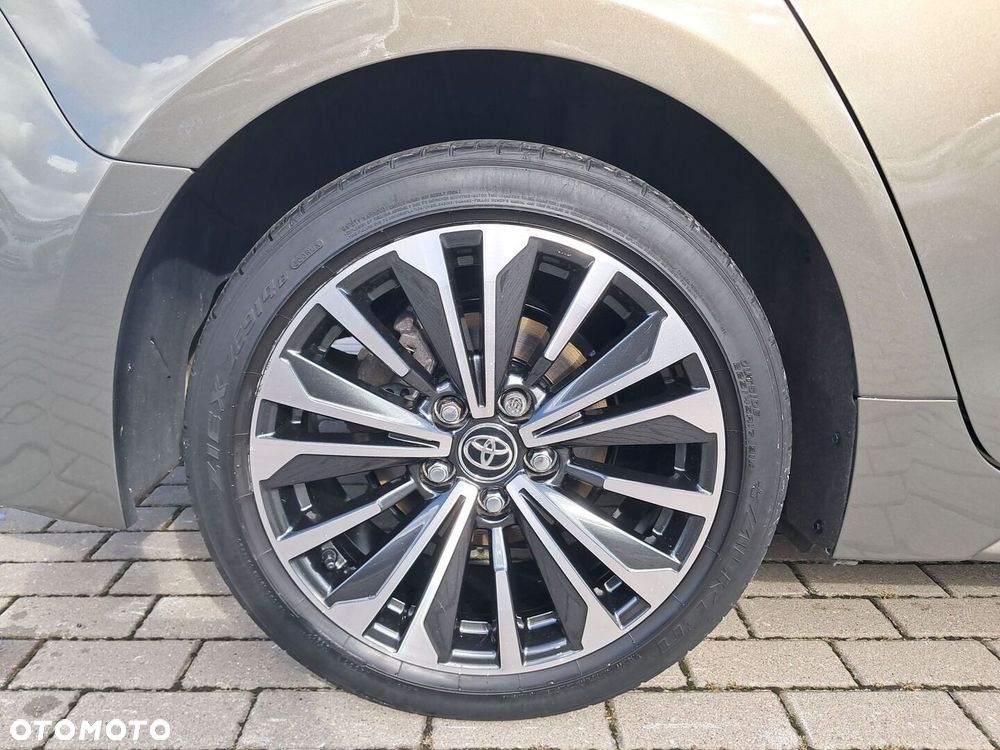 Toyota Corolla 1.8 Hybrid Style - 25