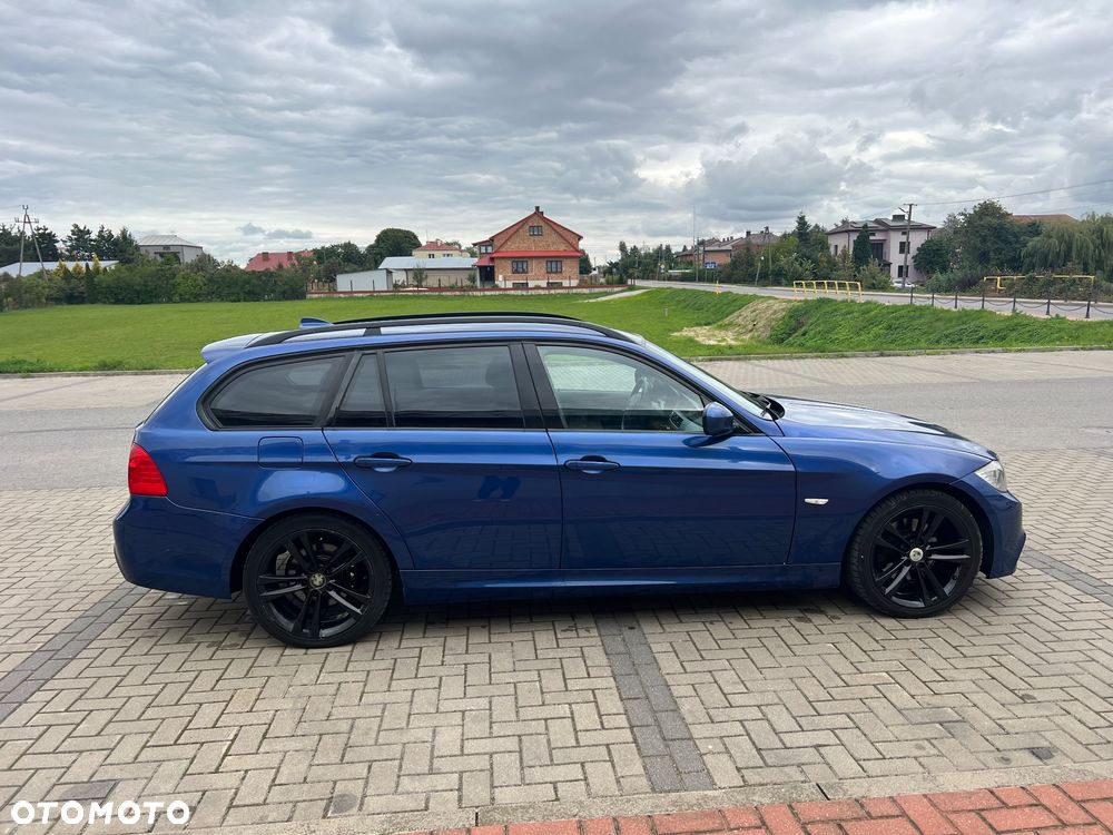 BMW Seria 3 318d Touring - 2