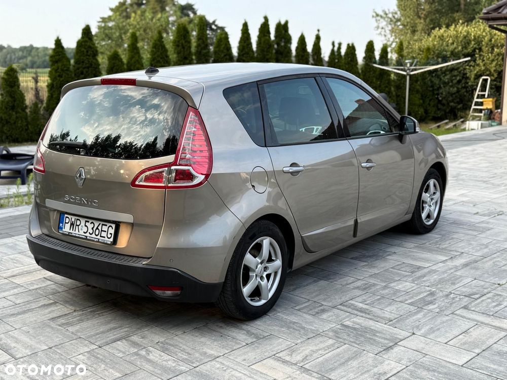 Renault Scenic 2.0 16V Privilege CVT - 8