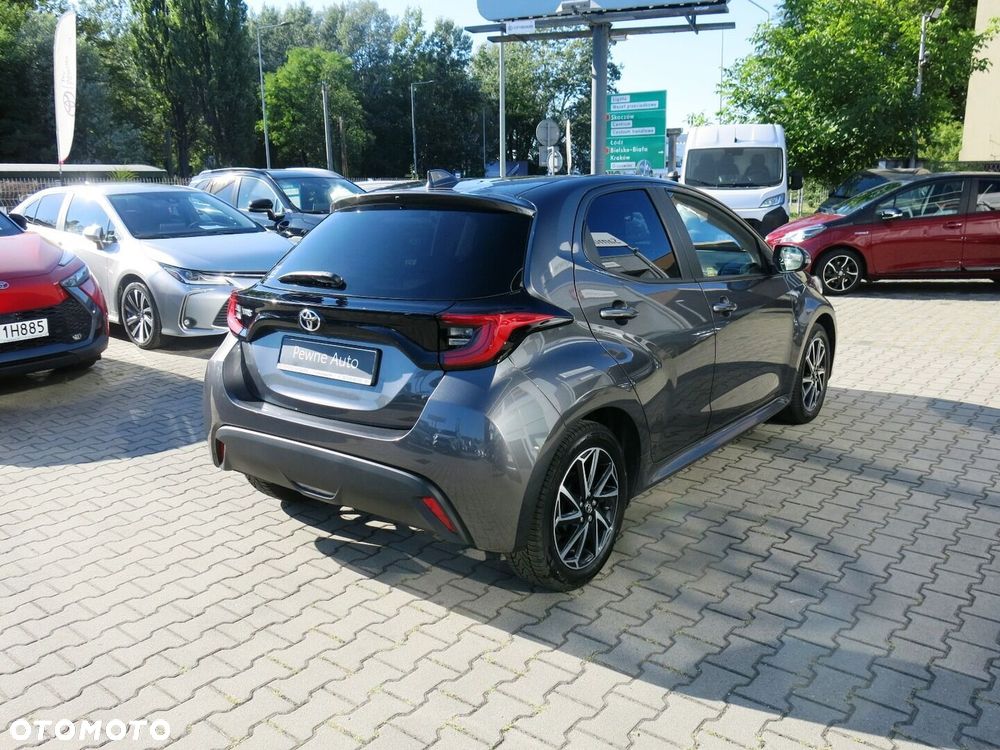 Toyota Yaris - 16