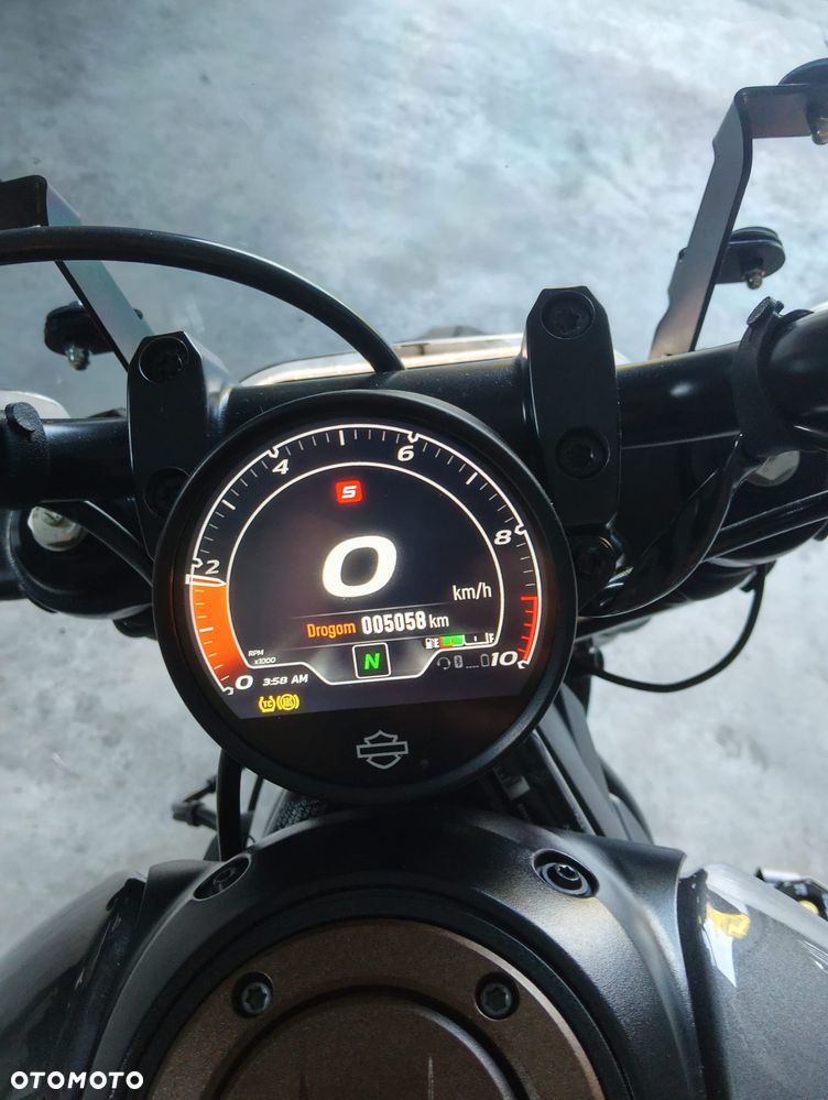 Harley-Davidson Sportster - 15