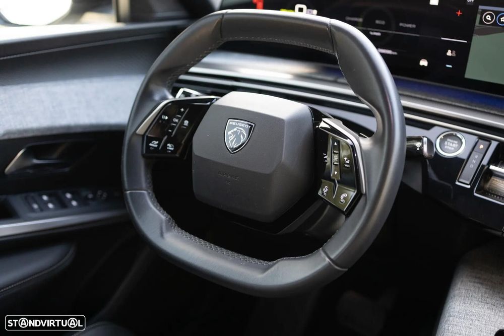 Peugeot E-3008 73 kWh Allure - 40