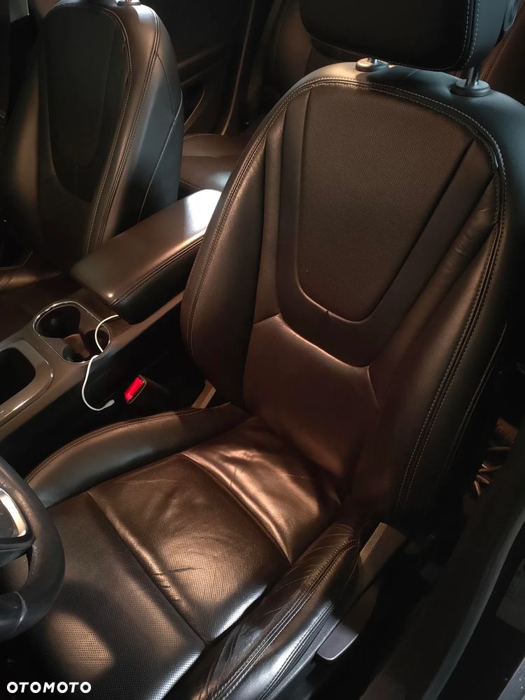 Opel Ampera - 9