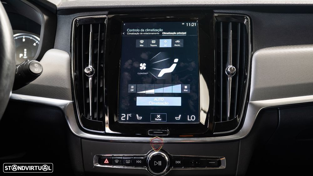Volvo V90 2.0 B4 Momentum Plus Geartronic - 39