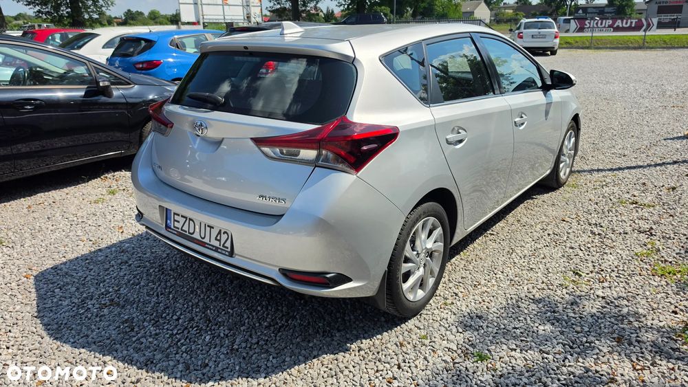 Toyota Auris 1.6 Dynamic - 7