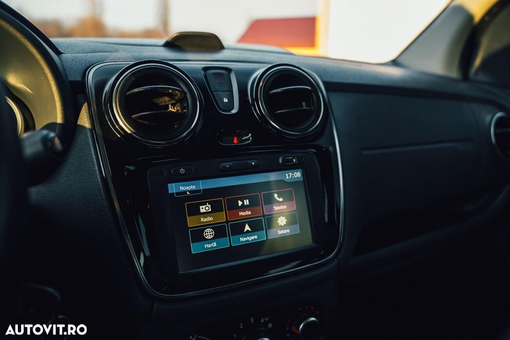 Dacia Lodgy 1.5 Blue dCi Stepway - 11