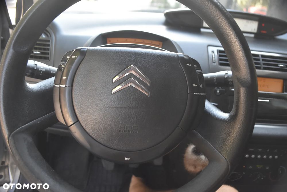 Citroën C4 HDi 110 FAP Tendance - 10