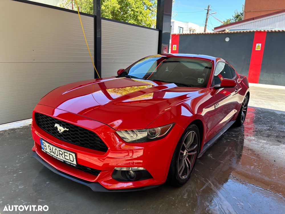 Ford Mustang - 2