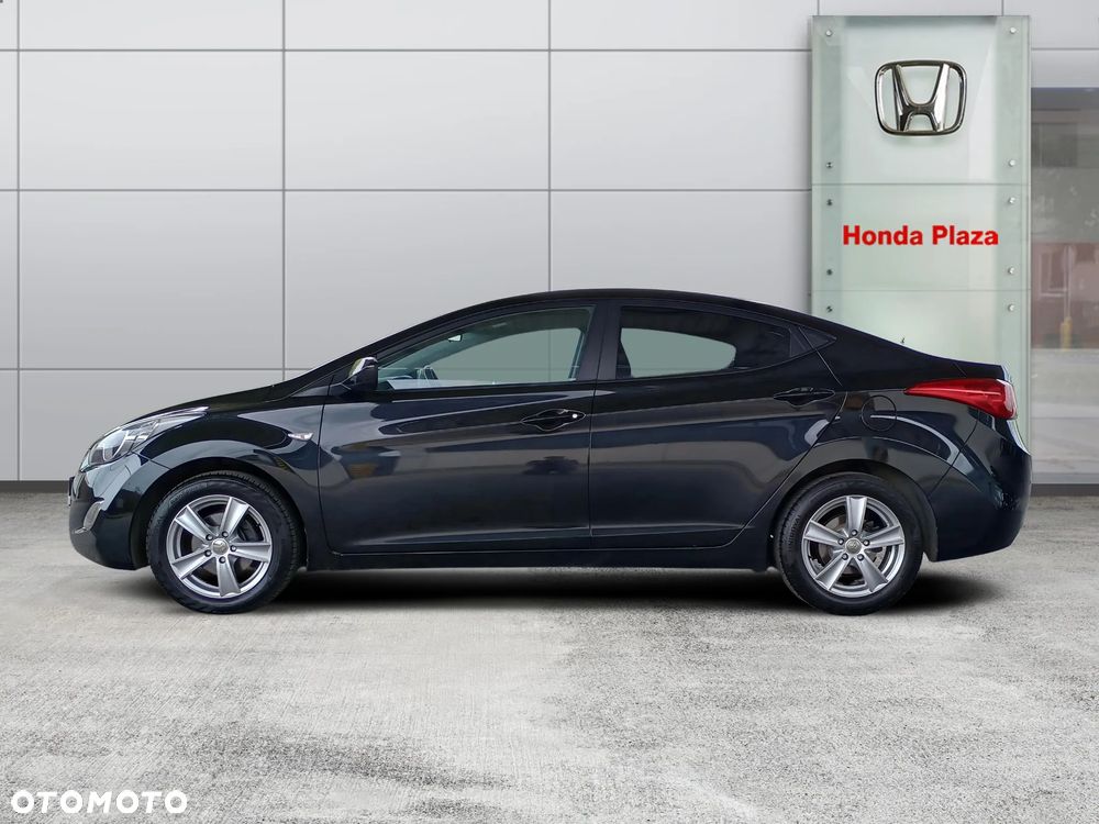Hyundai Elantra 1.6 Comfort - 3