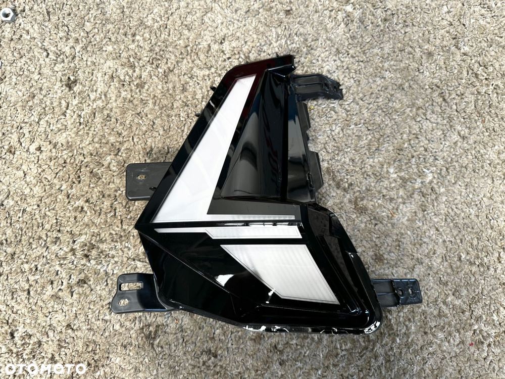 lampa prawa do jazdy dziennej led 266009347r renault captur ii lift - 2