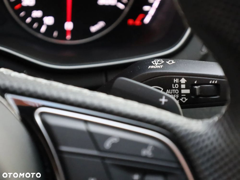 Audi A4 Limousine 40 TFSI S tronic - 22