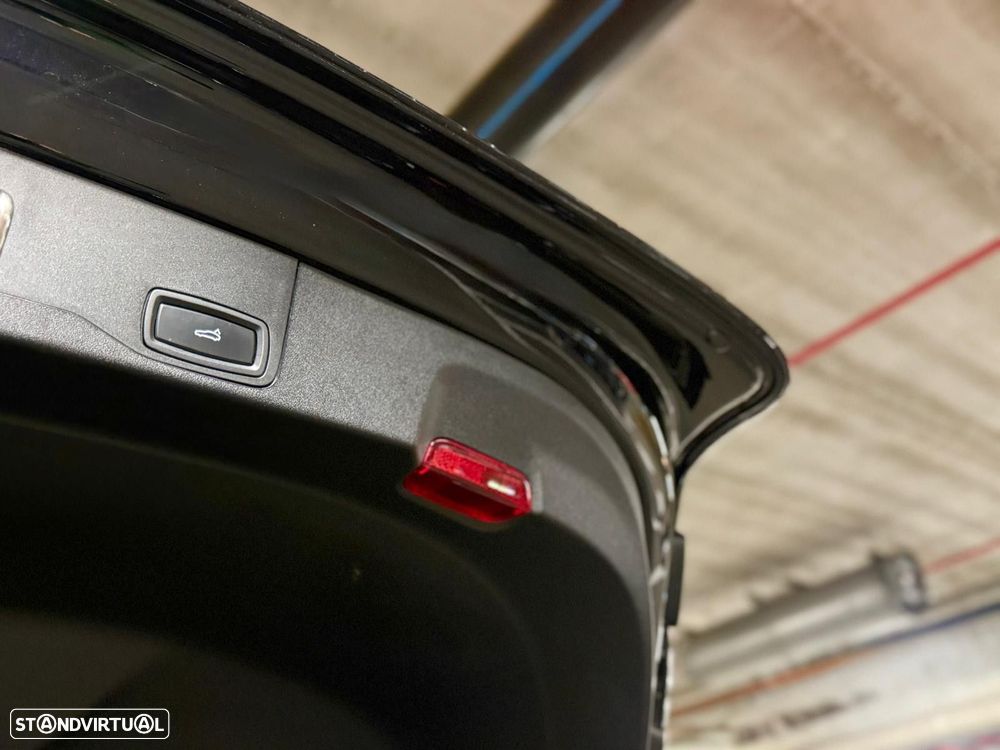 Porsche Taycan Cross Turismo - 46