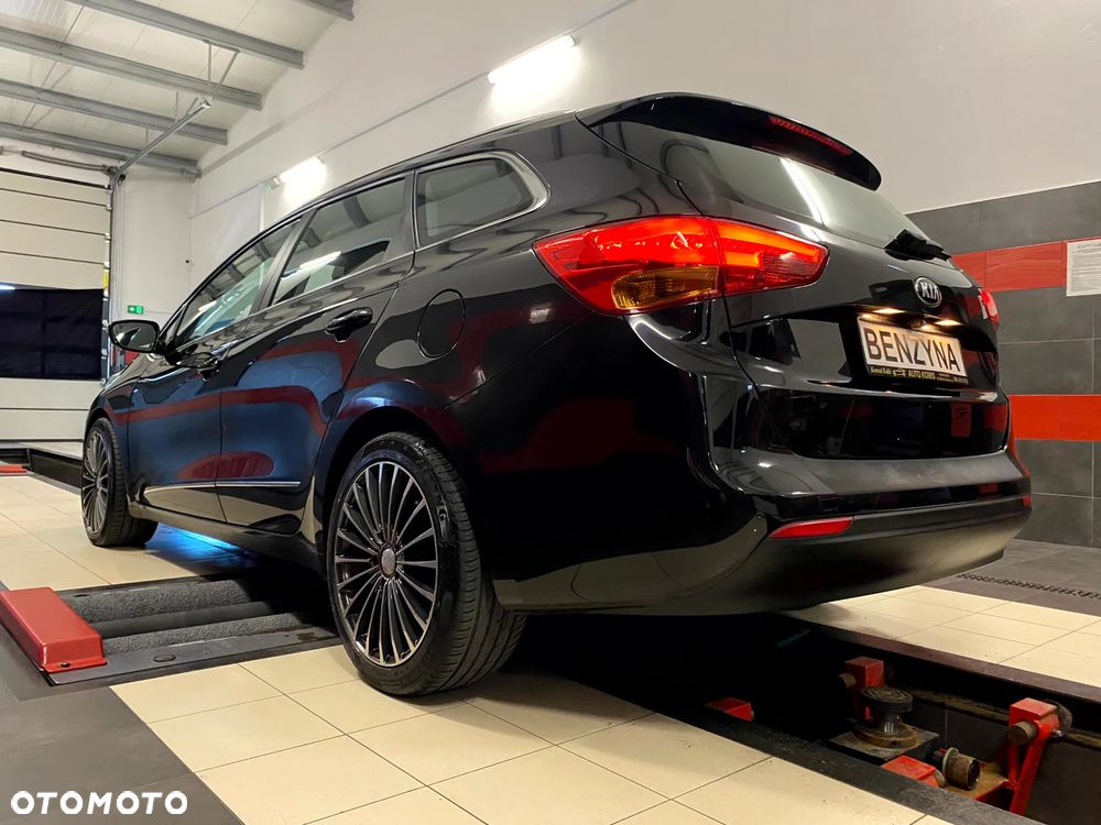 Kia Ceed 1.6 GDI XL - 12
