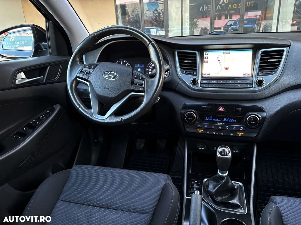 Hyundai Tucson blue 1.7 CRDi 2WD Style - 17