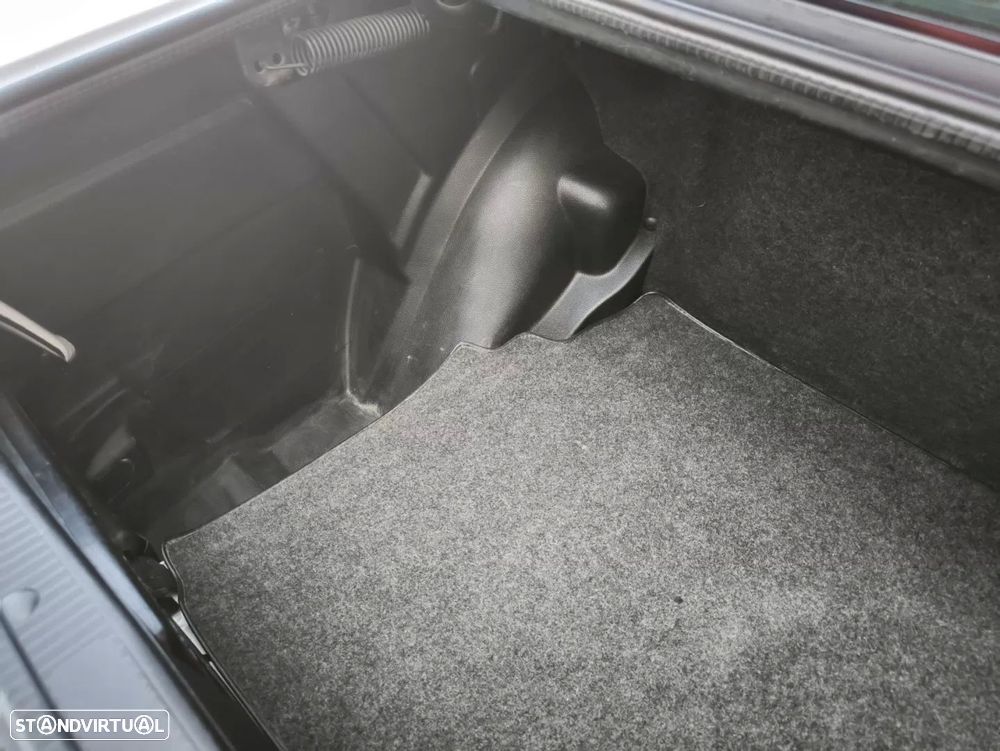 Mercedes-Benz W201 (1982-1993) 190 E 1.8 - 37