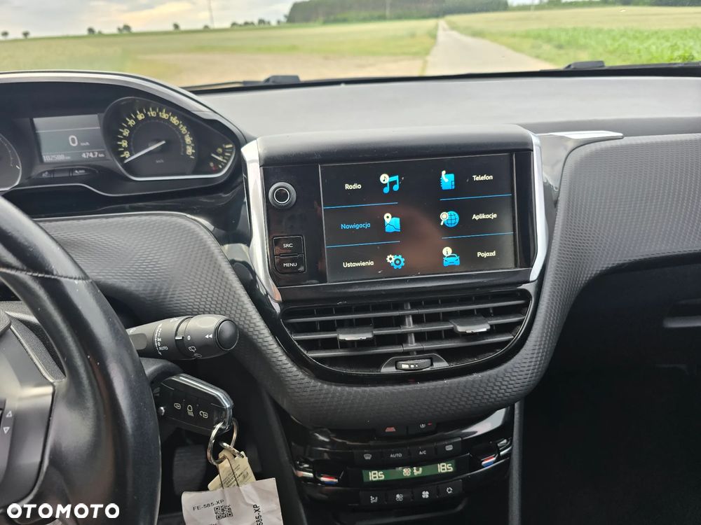 Peugeot 208 1.2 PureTech GPF Allure S&S - 16