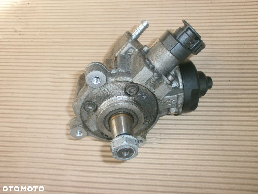 POMPA WTRYSKOWA 04L130755D 1.6 2.0TDI VW SKODA SEAT AUDI - 3