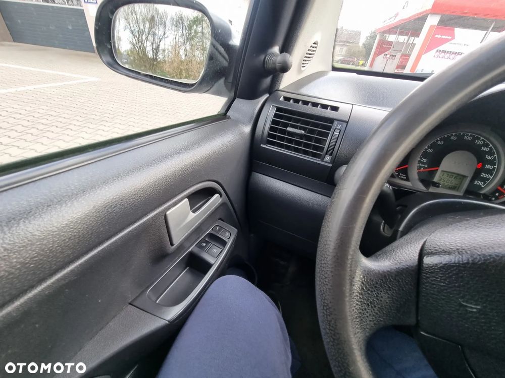 Volkswagen Fox - 27