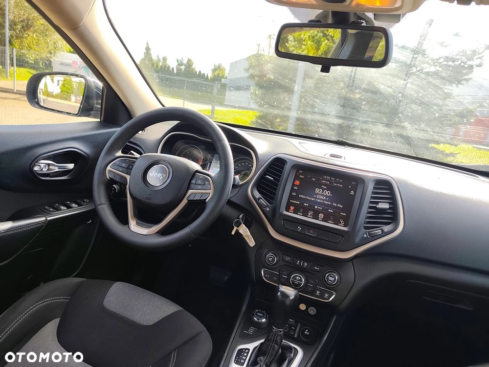 Jeep Cherokee - 9